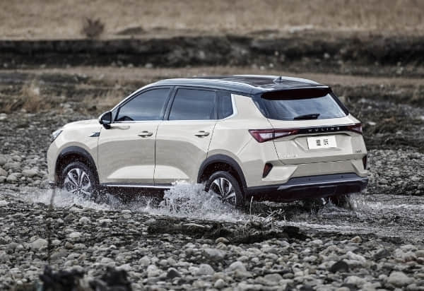 大七座大优惠！锐界L混动版如何用不插电逻辑破解全家出游焦虑？