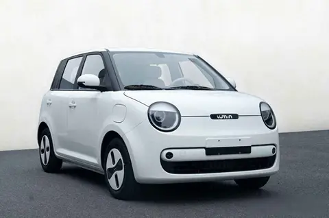 长安Lumin糯玉米5门版正式申报,车身加长222mm,4座,换新门把手