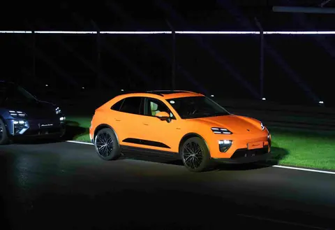 保时捷缩规模,燃油车不退场,德国人真敢赌