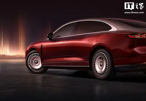 岚图压轴王炸！追光L12分钟快充4秒极破百！